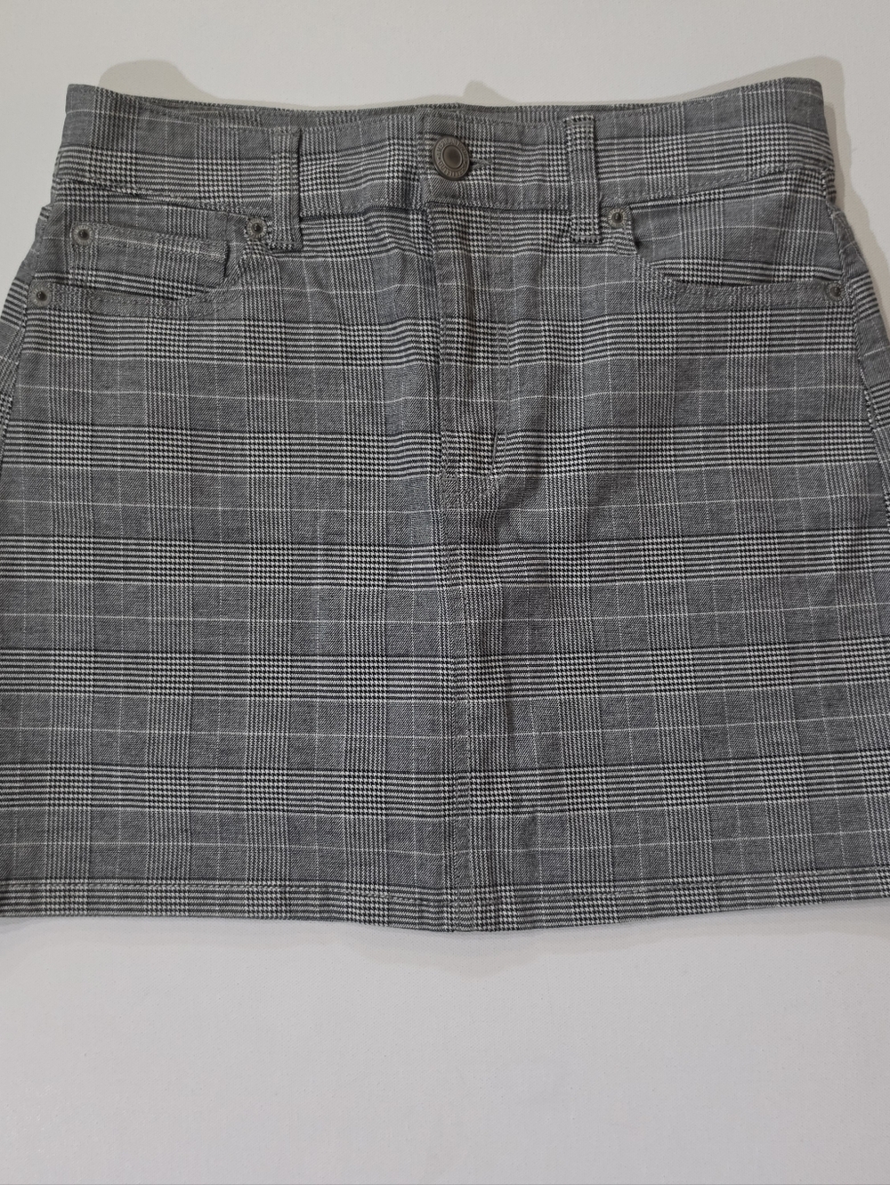 American Eagle High Waist Super Stretch Mini Skirt Womens 2 Grey White Academia
